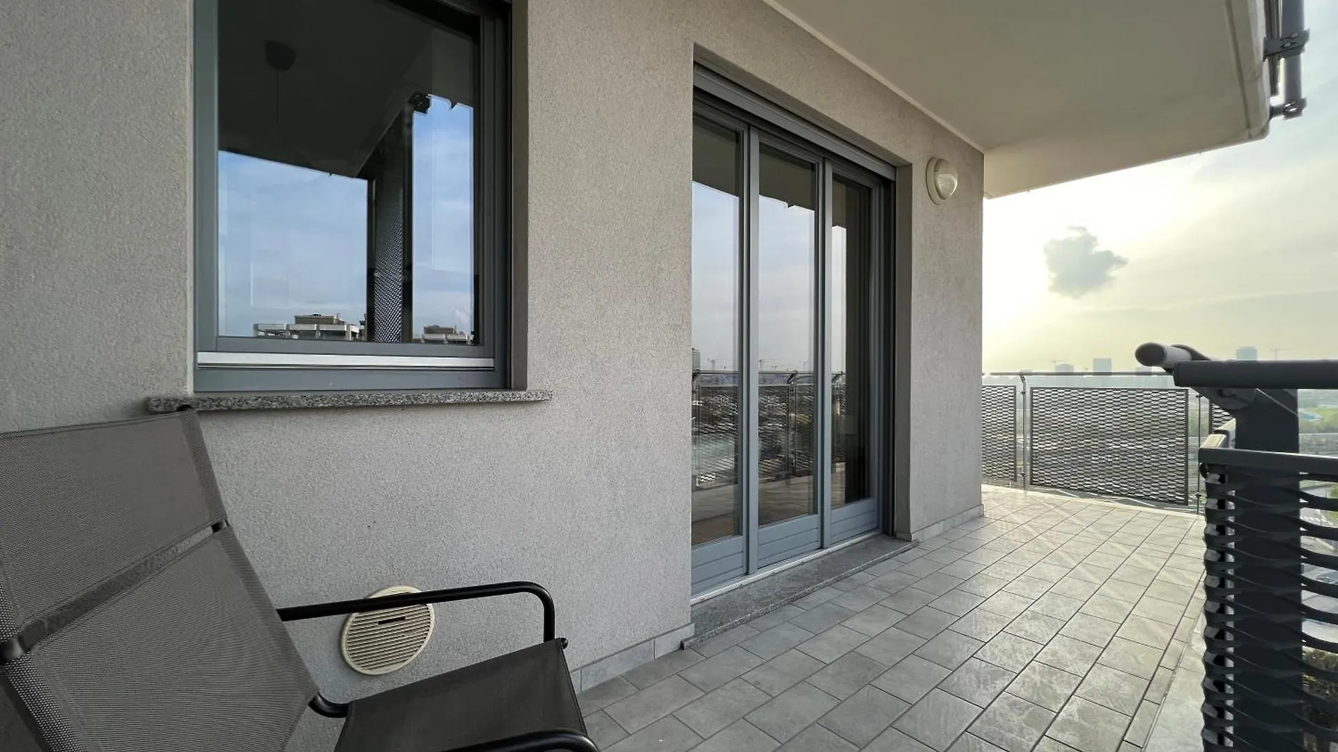 Sky Building Milano Stephenson Appartement Milaan