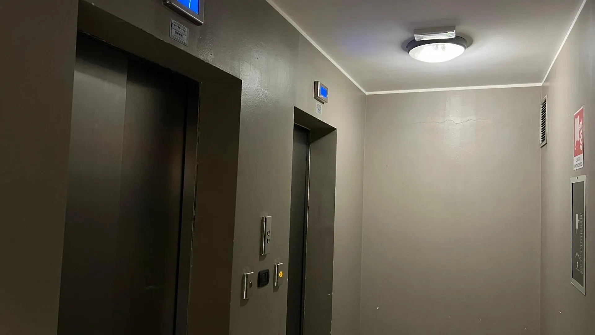 Ferienwohnung Sky Building Milano Stephenson Apartment