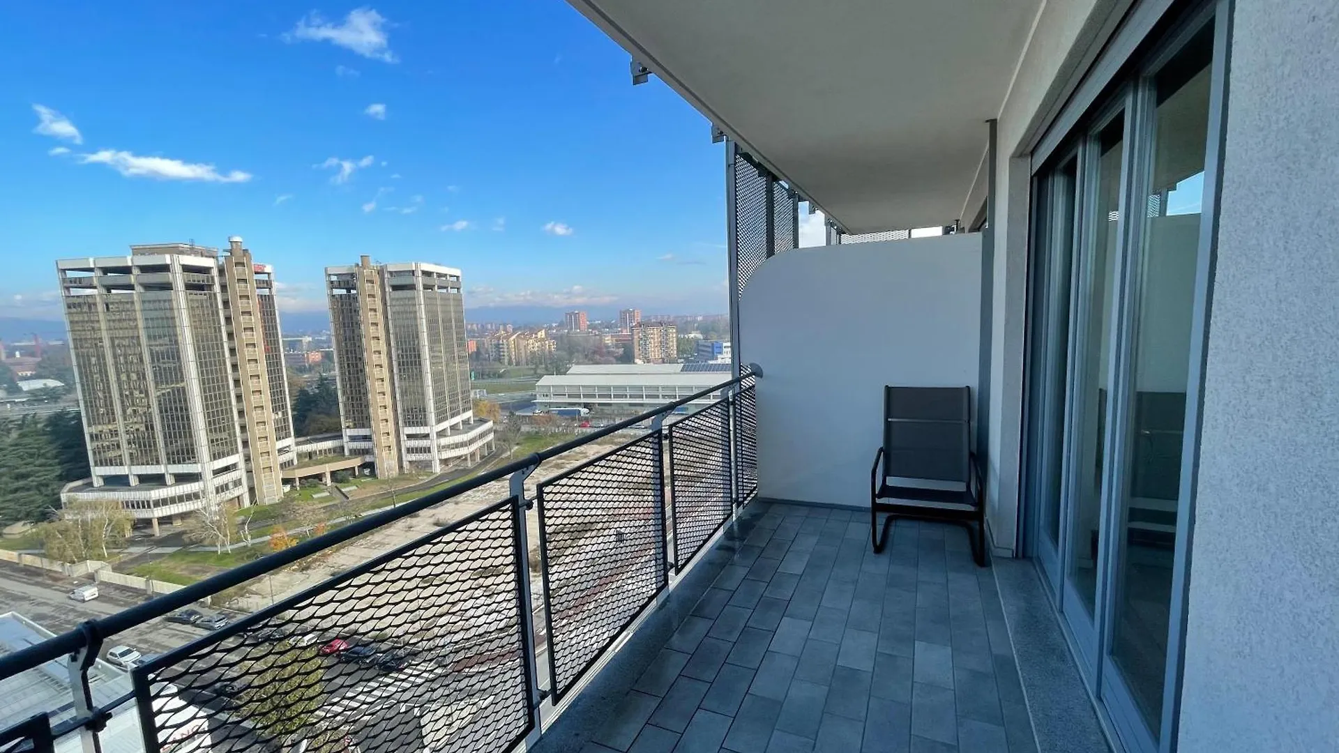 Ferienwohnung Sky Building Milano Stephenson Apartment