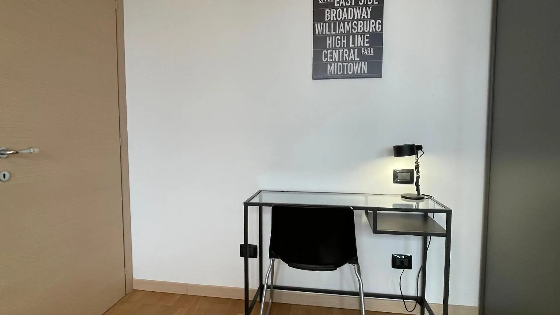 Apartment Ferienwohnung Sky Building Milano Stephenson